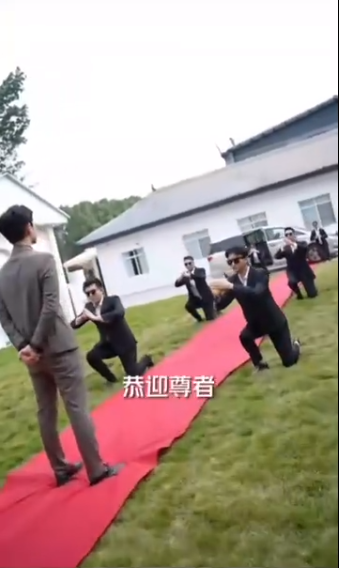 无上尊者短剧第01集